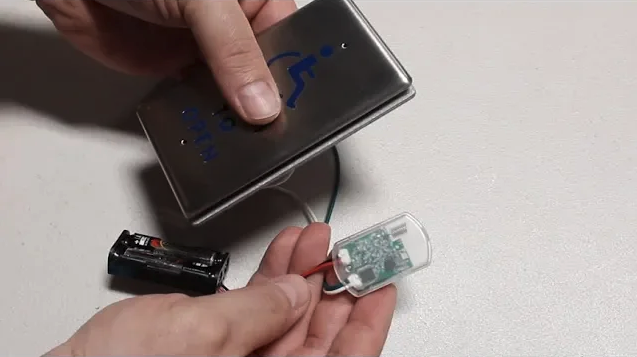 BTC - 900MHZ PB transmitter thumb