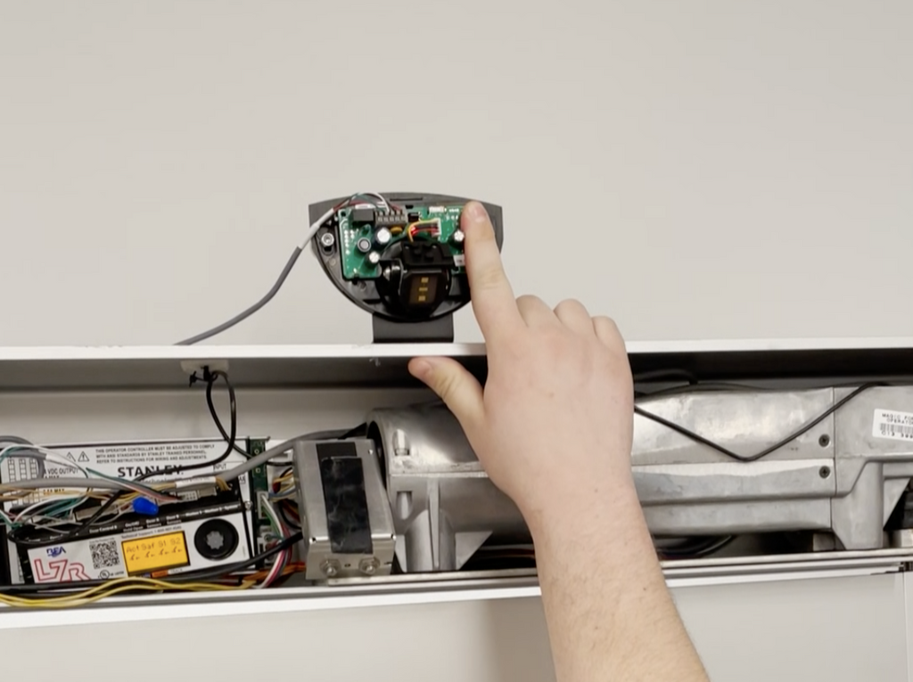 EAGLE PROGRAMMING SHORT THUMB