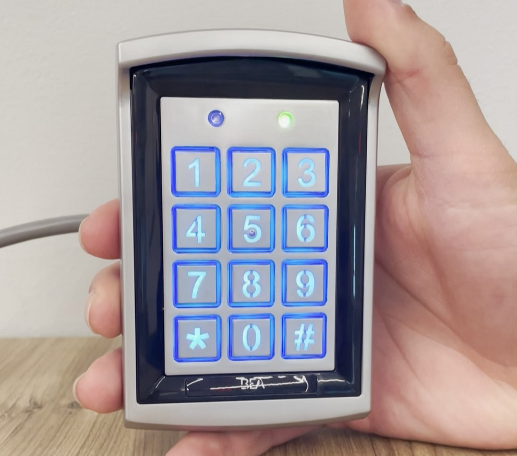 Keypad factory reset short thumb