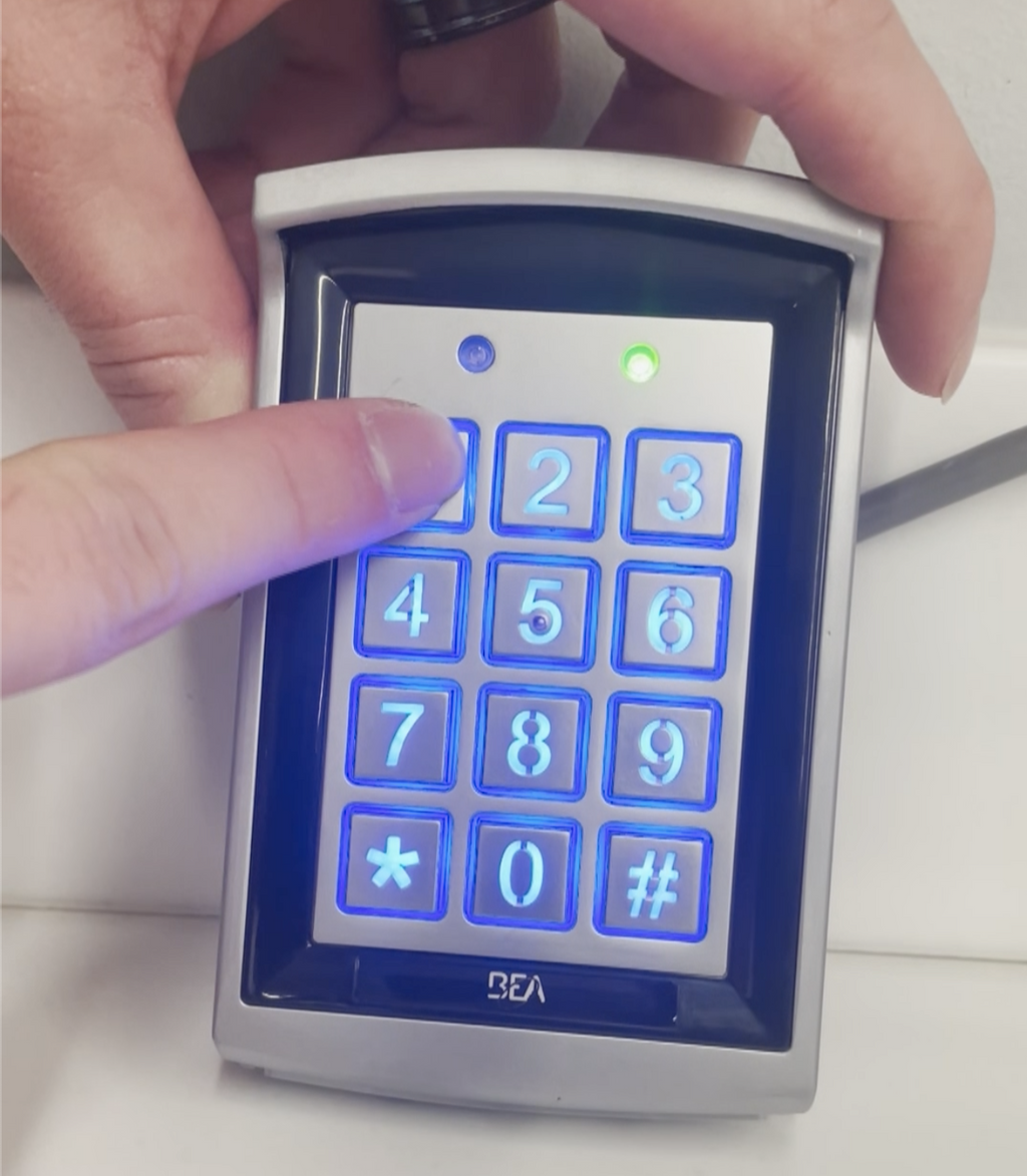 KEYPAD ADMIN CODE LENGTH SHORT THUMB