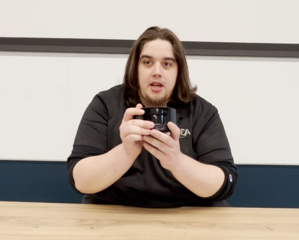 IDENTIFYING AN LZR THUMB SHORT